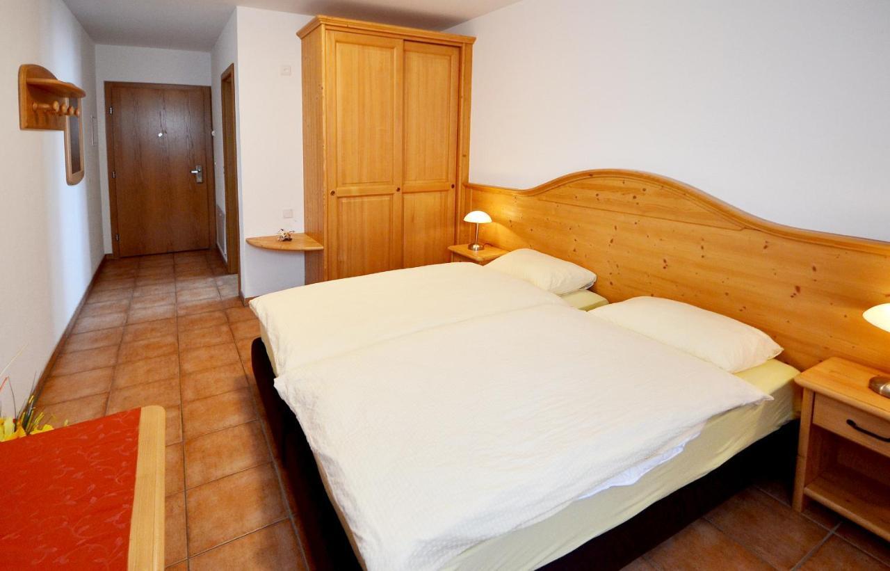 Hotel-Aparthotel San Bernardino Pokoj fotografie